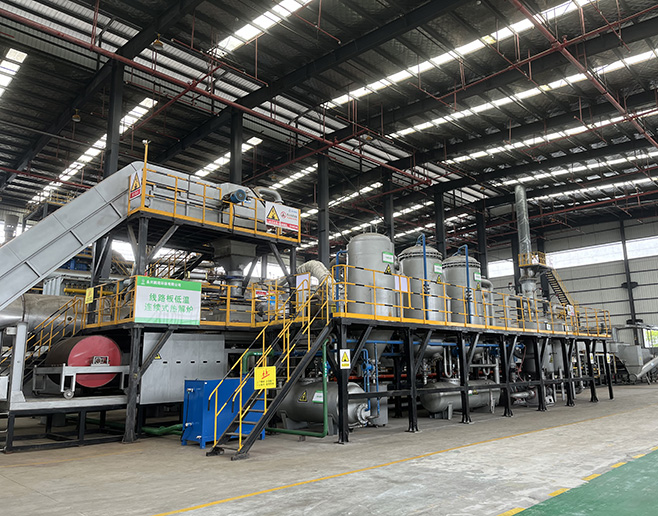 廢線路板連續(xù)無氧熱解回收成套裝備 廢線路板連續(xù)無氧熱解回收成套裝備